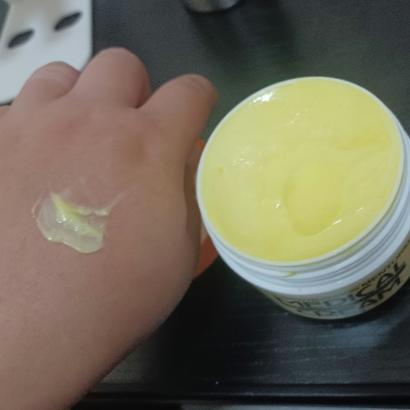 メディカルクリームG(薬用クリームG)/メンターム/ハンドクリームを使ったクチコミ(2枚目)