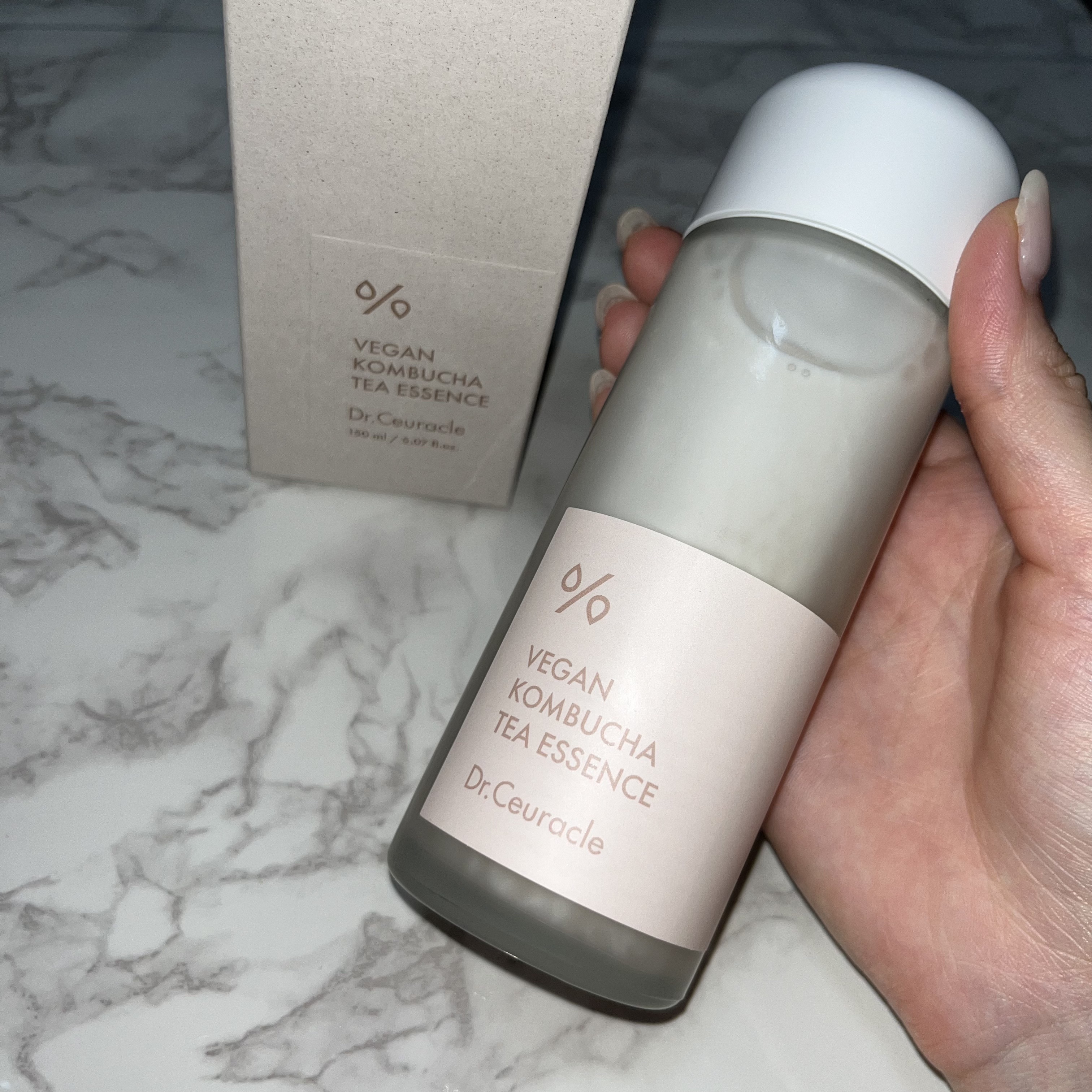 ヴィーガンコンブチャ ティー エッセンス/Dr.Ceuracle/オールインワン化粧品を使ったクチコミ（1枚目）