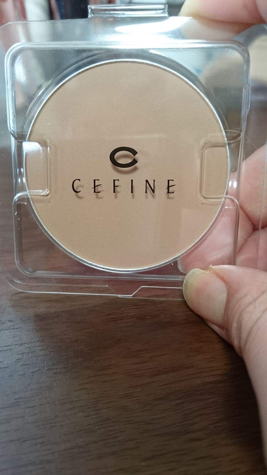 シルクウェットパウダー/セフィーヌ/パウダーファンデーションを使ったクチコミ（2枚目）