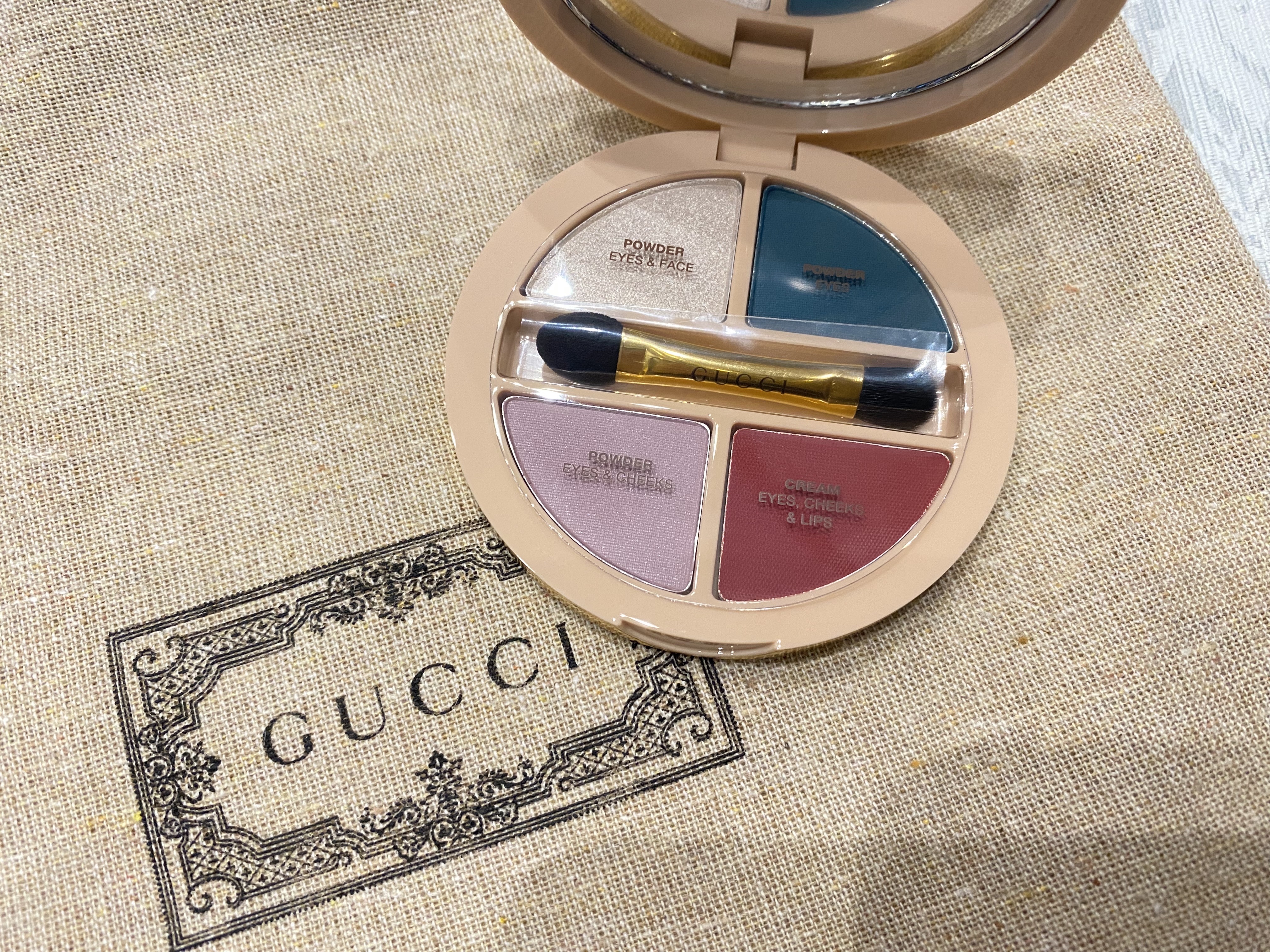 GUCCI アイシャドウパレット パレットビューティー 01 341 試してみた】グッチ パレット ドゥ ボーテ クアチュオール GUCCI