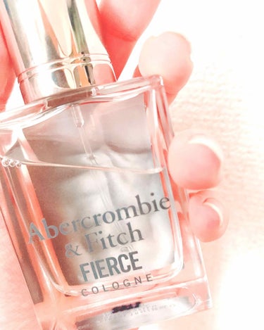 


彼氏につけてほしい香水NO.1



Abercrombie&Fitch
フィアース


見た目は嫌い笑笑
匂いはピカイチ💓💓💓

この香水との出会いも衝撃的でした。
アプリで出会った男の子から
