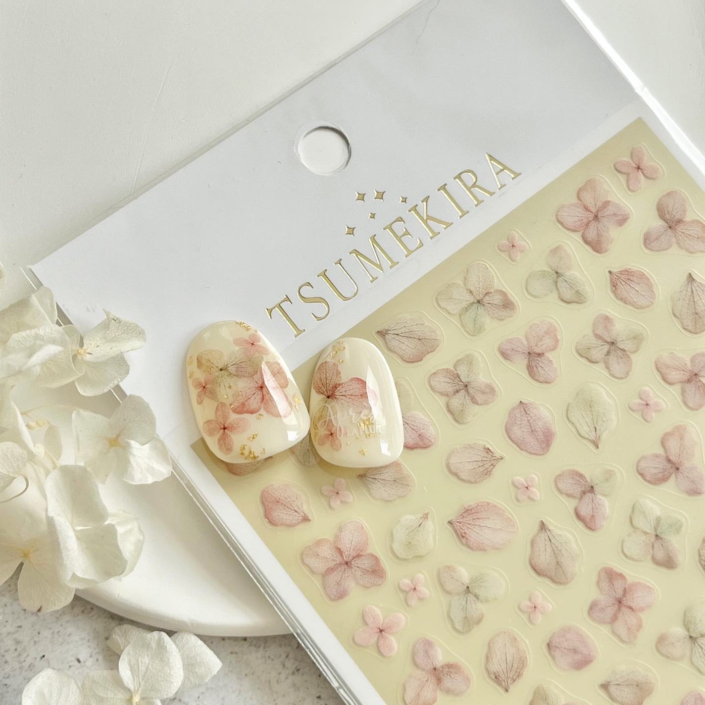 yumiプロデュース あじさい6/tsumekira/ネイル用品を使ったクチコミ(3枚目)