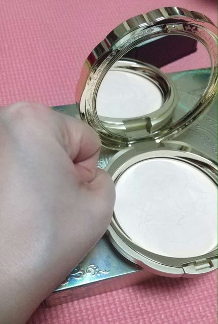 フェースアップパウダー2021/ミラノコレクション/プレストパウダーを使ったクチコミ(3枚目)
