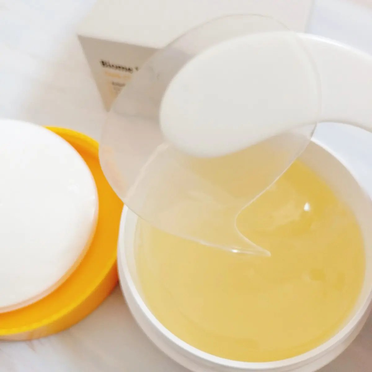 バイオームビタC黒クマアイパッチ/UIQ/シートマスク・パックを使ったクチコミ（3枚目）