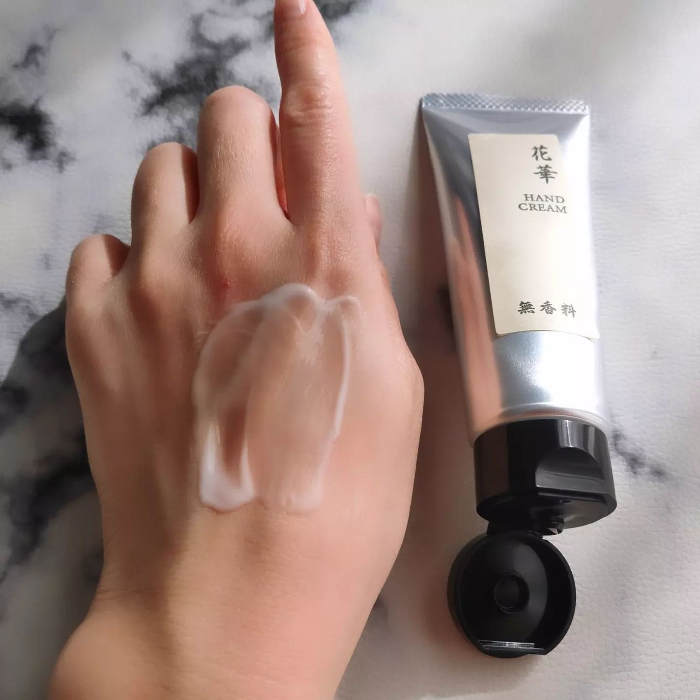 花華ハンドクリーム/ロジカルラボ/ハンドクリームを使ったクチコミ(5枚目)