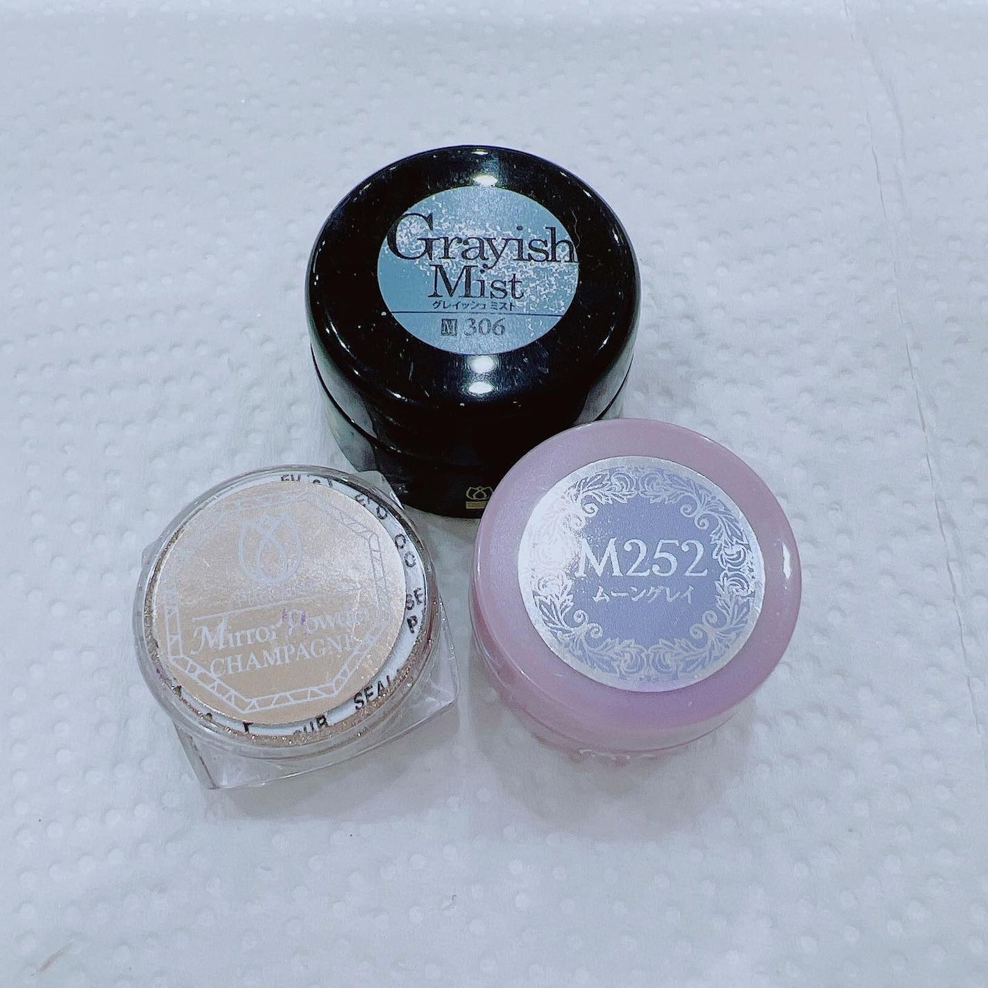 なかやまちえこ on LIPS 「色違い💅⠀⠀@ainayamauchi3131⠀#nail#n..」(3枚目)