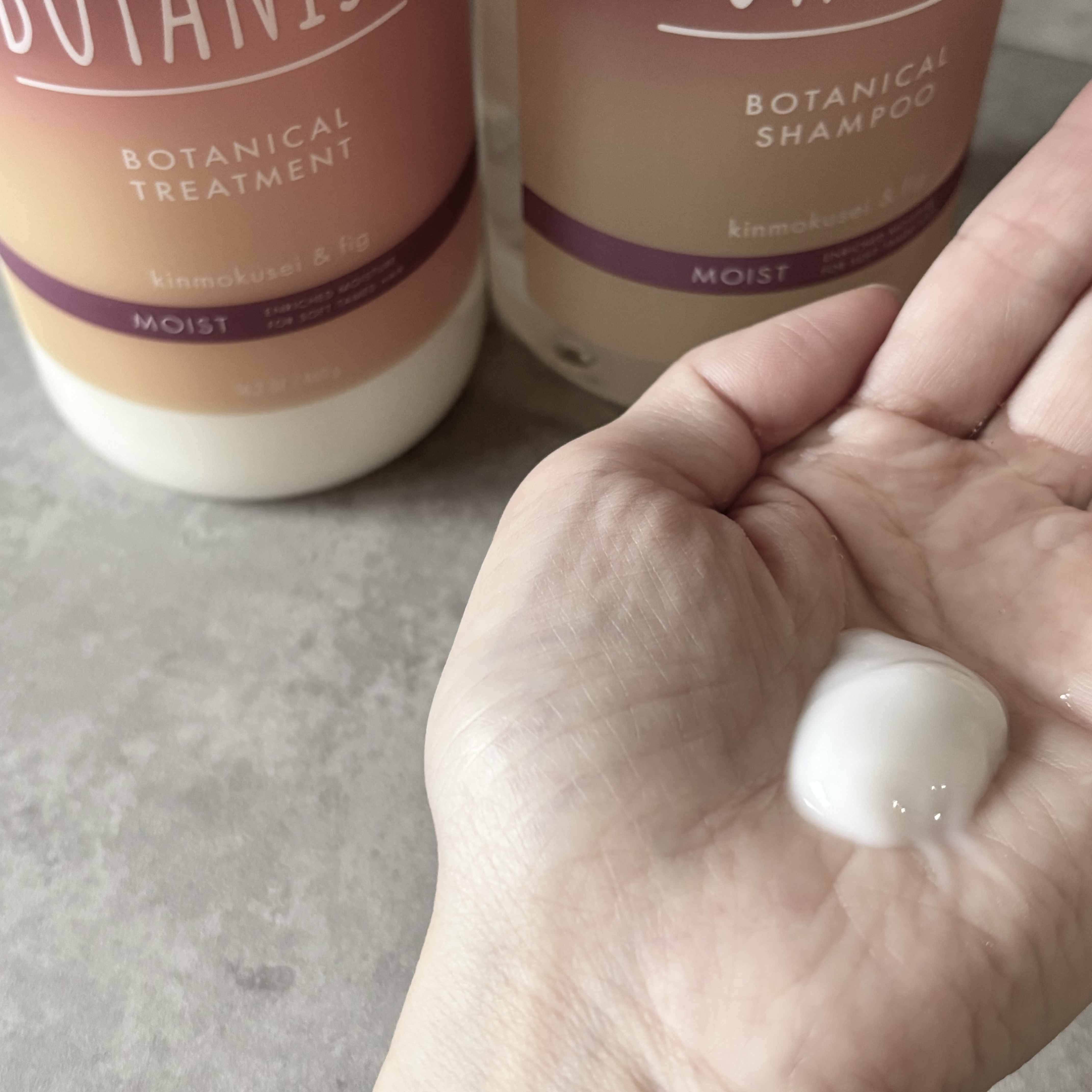 ボタニカルシャンプー/トリートメント　キンモクセイ＆フィグの香り（モイスト）/BOTANIST/市販シャンプーを使ったクチコミ（1枚目）