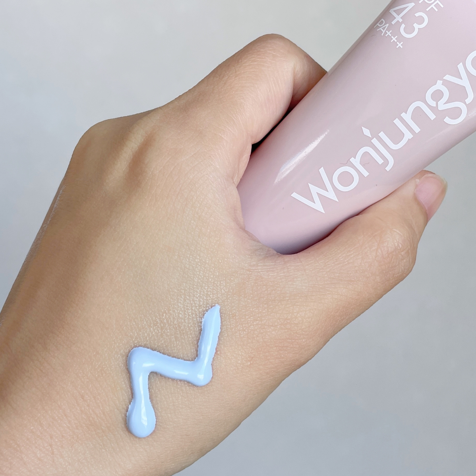 ウォンジョンヨ モイストリッププライマー　/Wonjungyo/リップオイルを使ったクチコミ（3枚目）