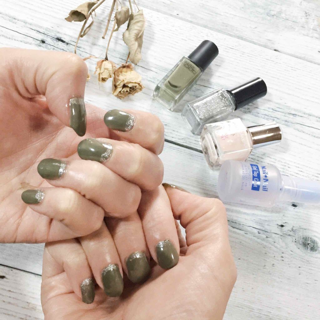 カラフルネイルズ ベースコート/キャンメイク/ネイルトップコートを使ったクチコミ(1枚目)