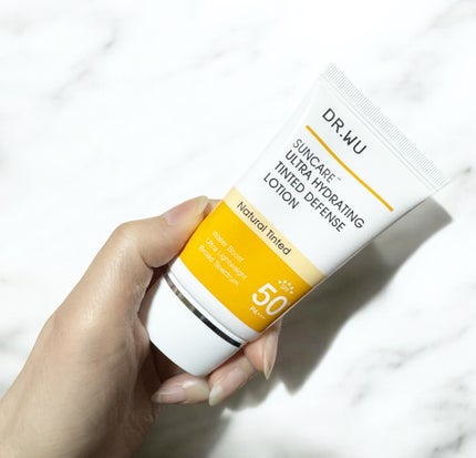 サンスクリーン+モイスト(色付き)<日焼け止め>/DR.WU/日焼け止めローションを使ったクチコミ(4枚目)