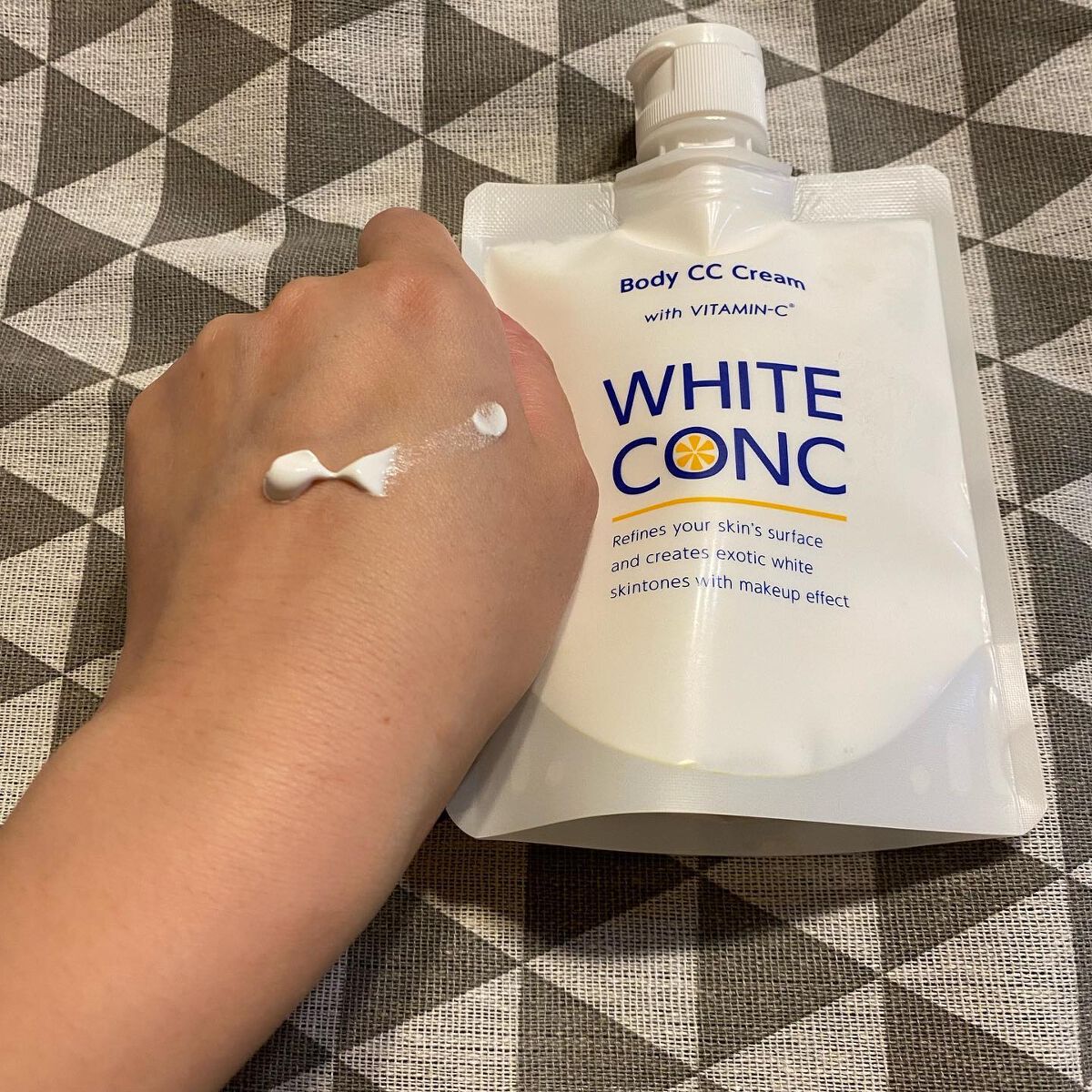 薬用ホワイトコンク ホワイトニングCC CII/ホワイトコンク/ボディクリームを使ったクチコミ（3枚目）