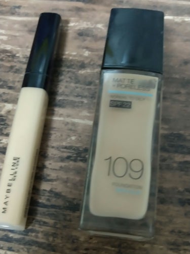 フィットミー コンシーラー 20/MAYBELLINE NEW YORK/リキッドコンシーラーを使ったクチコミ（1枚目）