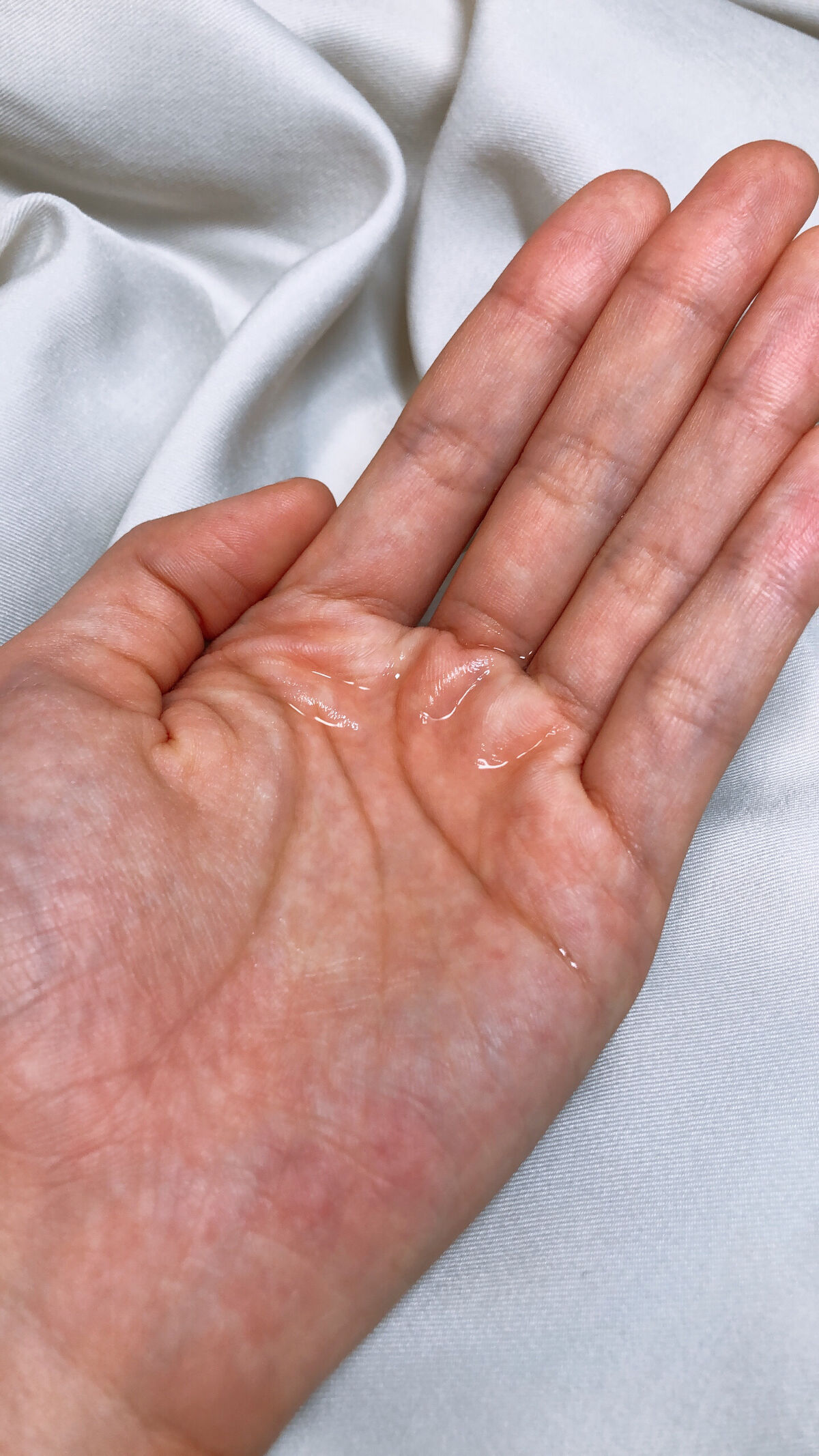 エッセンシャル プレミアム ウォータートリートメント EXスムース/エッセンシャル/アウトバストリートメントを使ったクチコミ（2枚目）