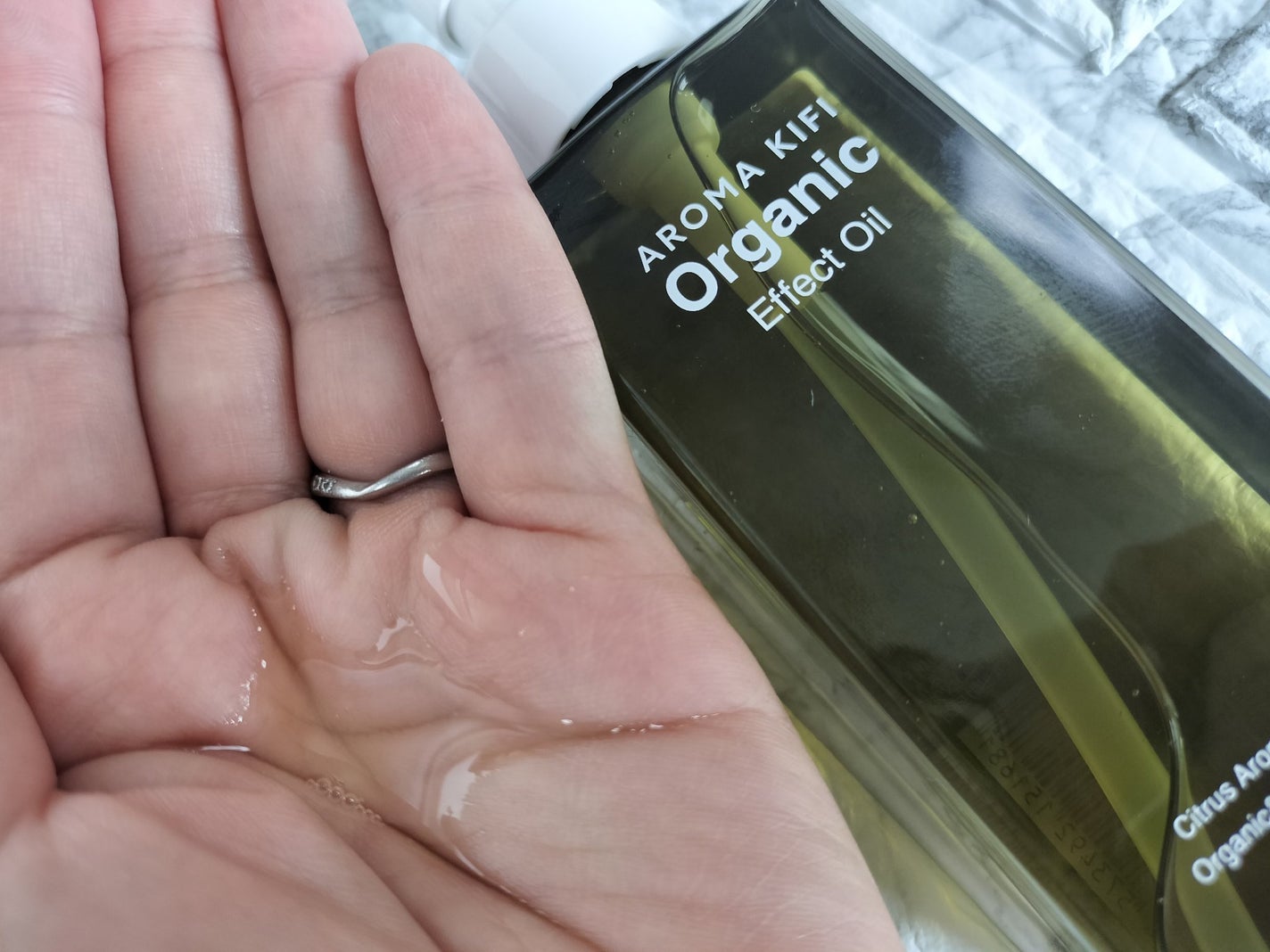 オーガニック エフェクトオイル/AROMA KIFI/ヘアオイルを使ったクチコミ(2枚目)