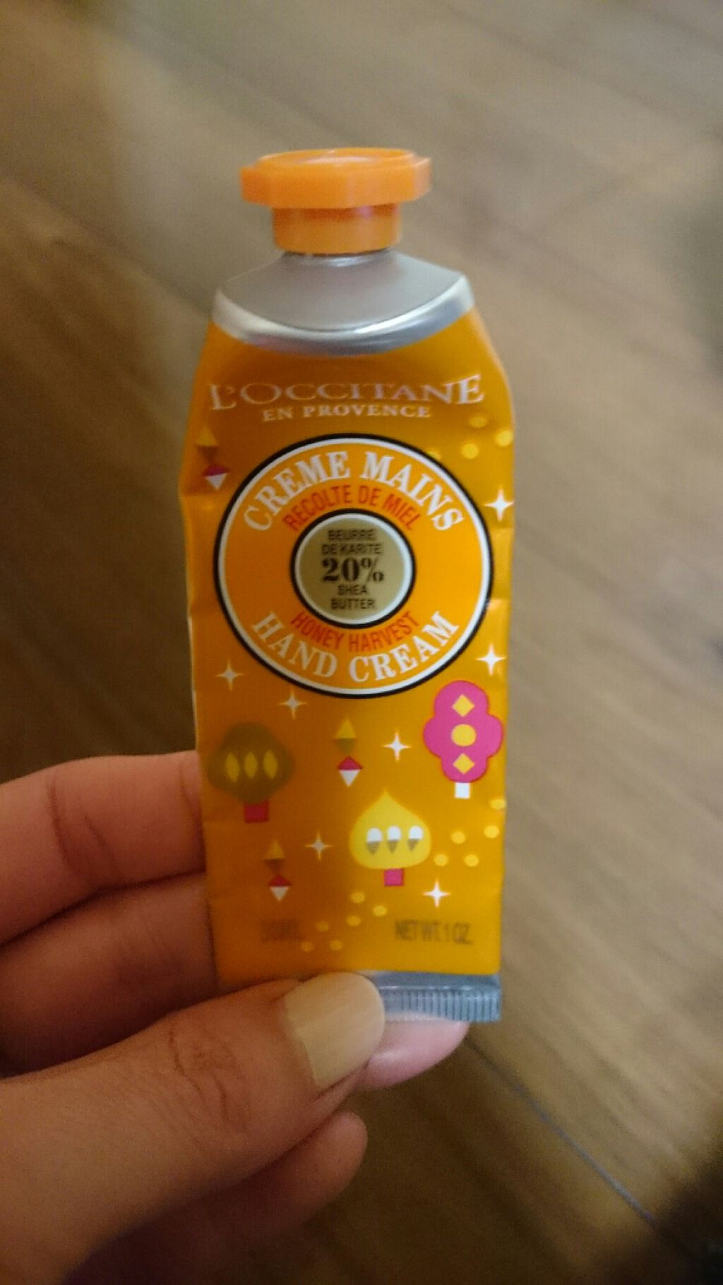 ハニーハイヴ シア ハンドクリーム/L'OCCITANE/ハンドクリームを使ったクチコミ(2枚目)