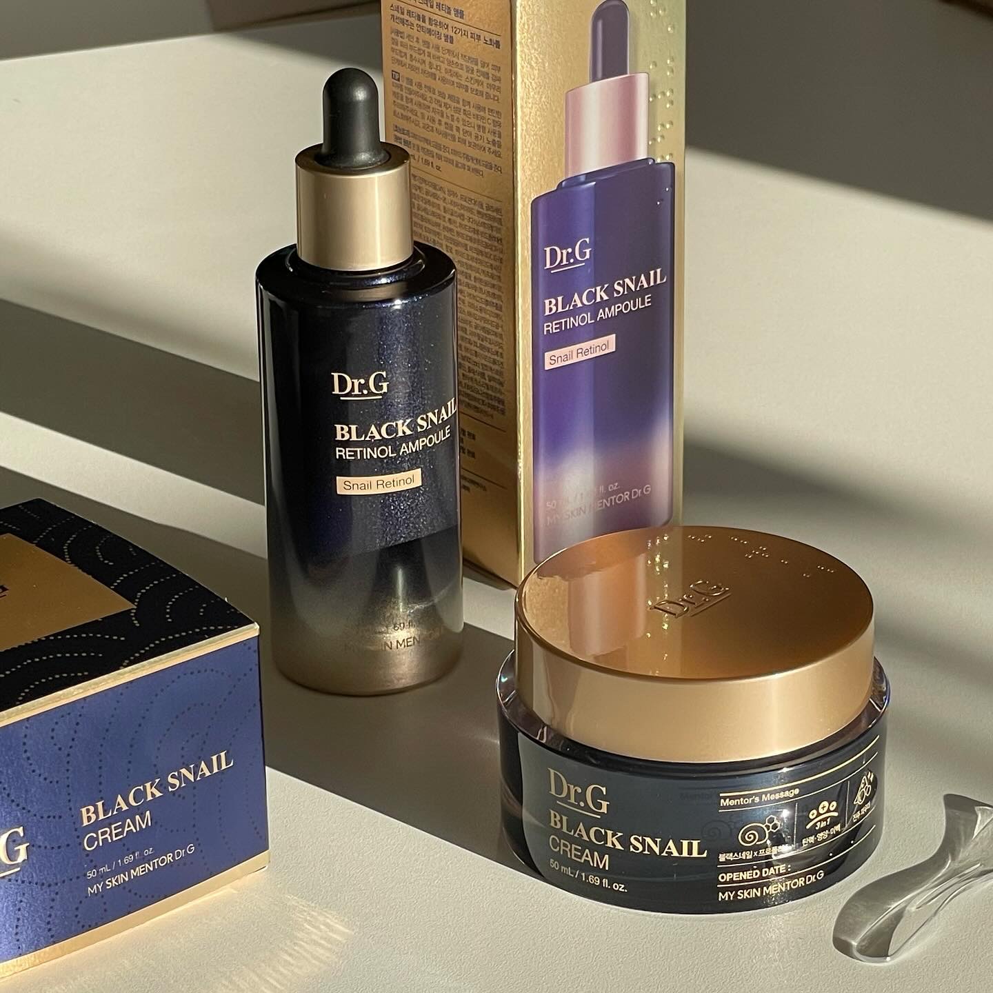 .

大好きで絶賛愛用中のDr.G〔ドクタージー〕👩🏼‍⚕️🪄
@dr.g_official_jp 

今回紹介するのは
◾️ブラックスネイルクリーム
◾️ブラックスネイルレチノールアンプル

クリームはこっくりしてて
糸を引くような