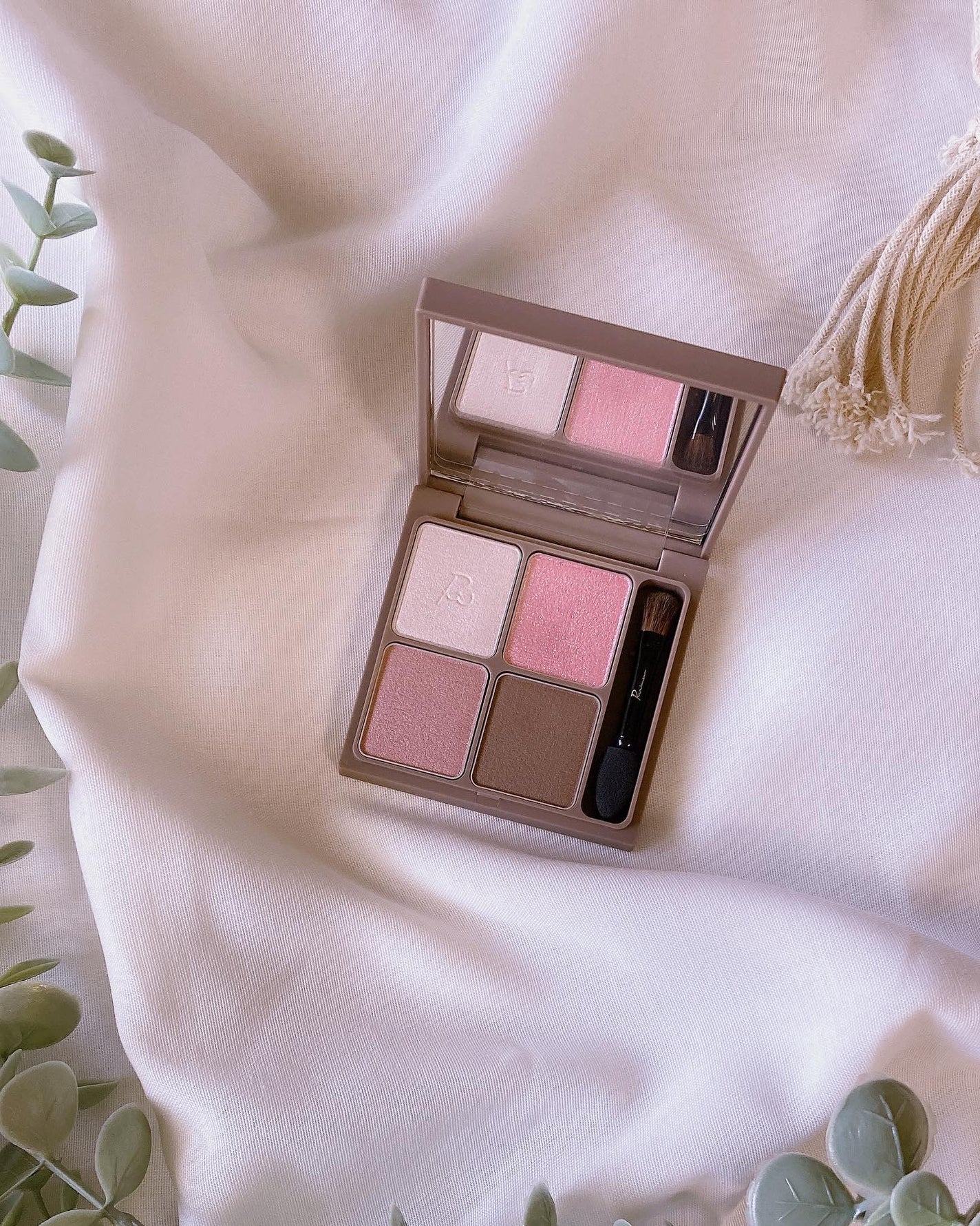 インザミラーアイパレット/Ririmew/アイシャドウパレットを使ったクチコミ(1枚目)