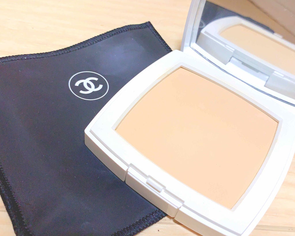 ル ブラン コンパクト ラディアンス/CHANEL/パウダーファンデーションを使ったクチコミ(2枚目)