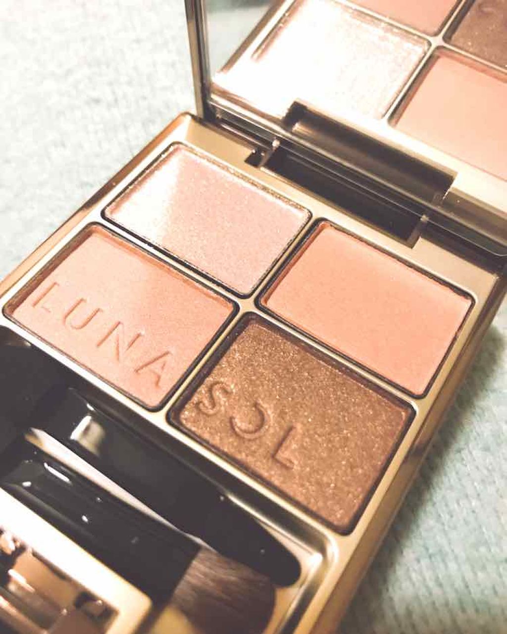 スキンモデリングアイズ/LUNASOL/アイシャドウパレットを使ったクチコミ（1枚目）