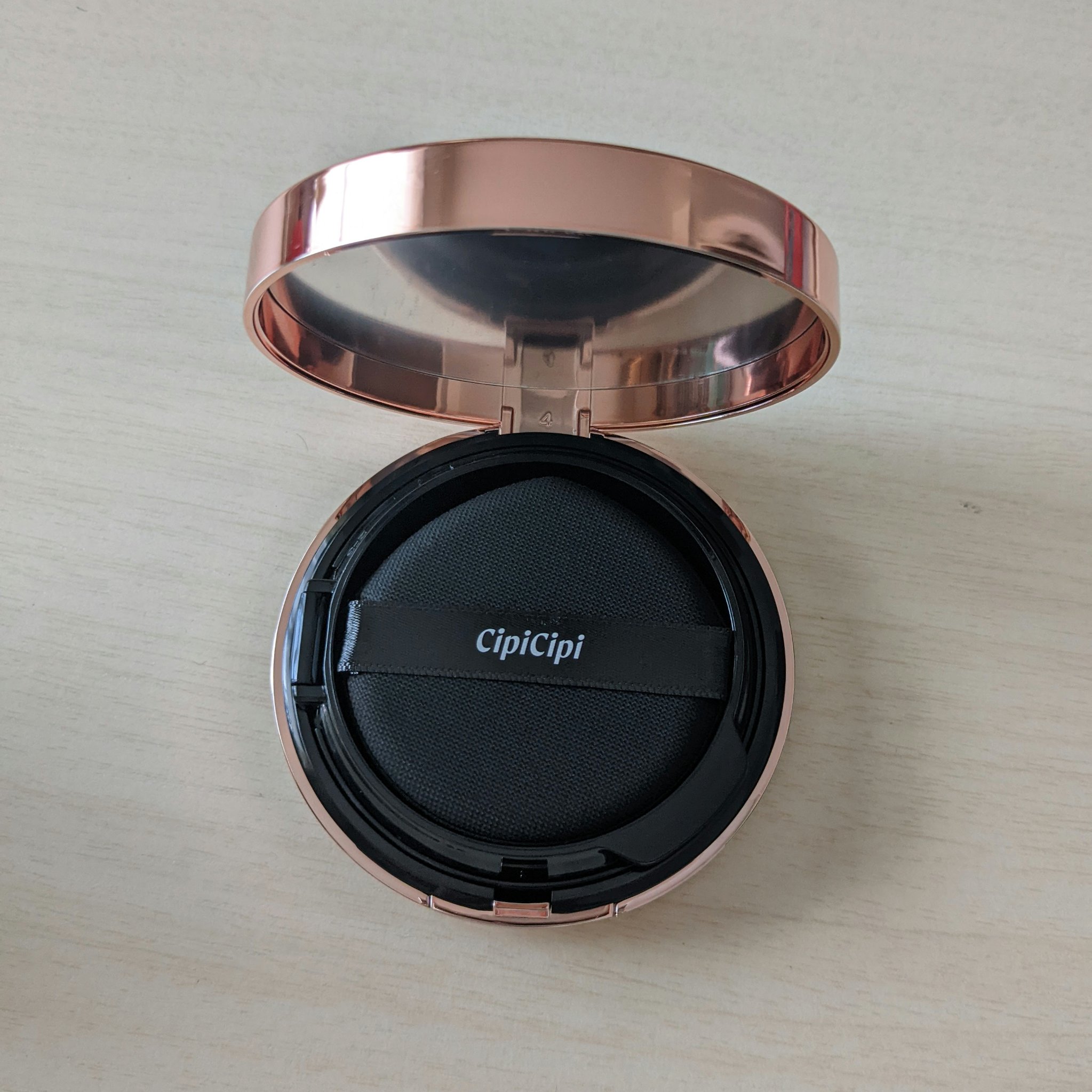 シピシピ フィットスキンクッション 01 ライトベージュ/CipiCipi/クッションファンデーションを使ったクチコミ（2枚目）