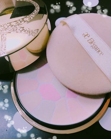 エレガンス ラ プードル オートニュアンス
リクスィーズ✨Ⅵ

こちらのフェイスパウダーは
clé de peau BEAUTÉのファンデーションと
一緒に購入して毎日使いしています💫


ハイライトな