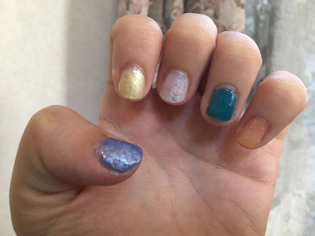 ピールオフマニキュア/キャンドゥ/マニキュアを使ったクチコミ（2枚目）