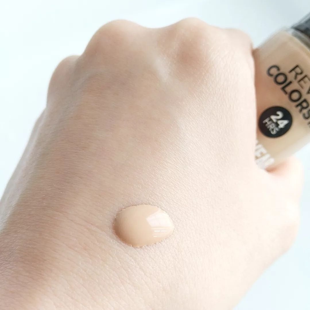 カラーステイ ロングウェア メイクアップ/REVLON/リキッドファンデーションを使ったクチコミ(3枚目)