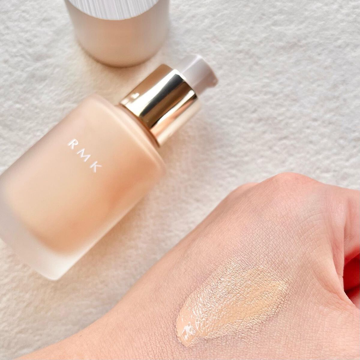 RMK リクイドファンデーション フローレスカバレッジ/RMK/リキッドファンデーションを使ったクチコミ(2枚目)