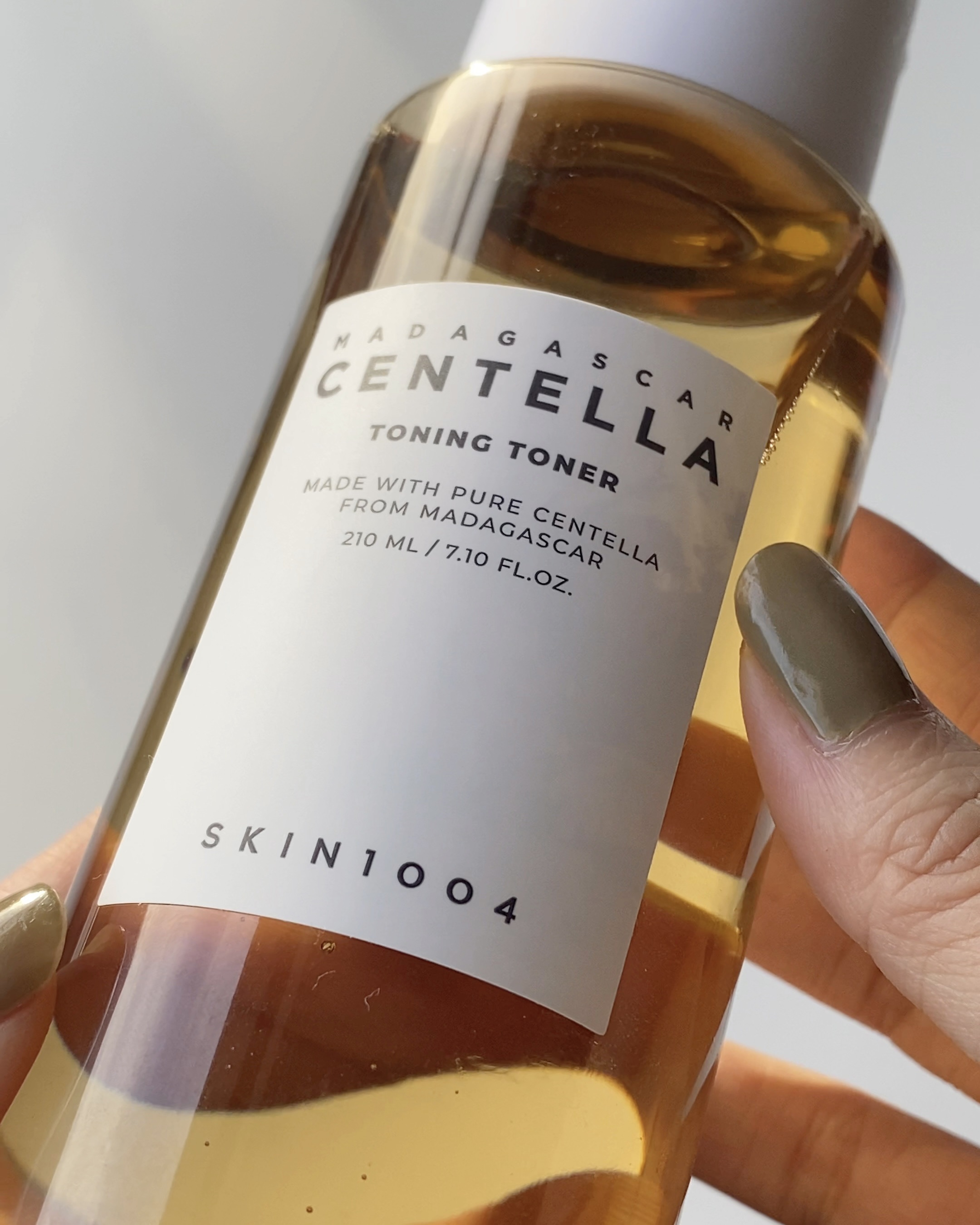 SKIN1004: 角質ケアと保湿が同時にできるシカ成分配合のトナー

センテラ
トーニングトナー
SKIN1004
────────────

・PHA*1 配合
・シカ成分*2 82%配合

水のようにさらっとしたタイプの
トーニングト