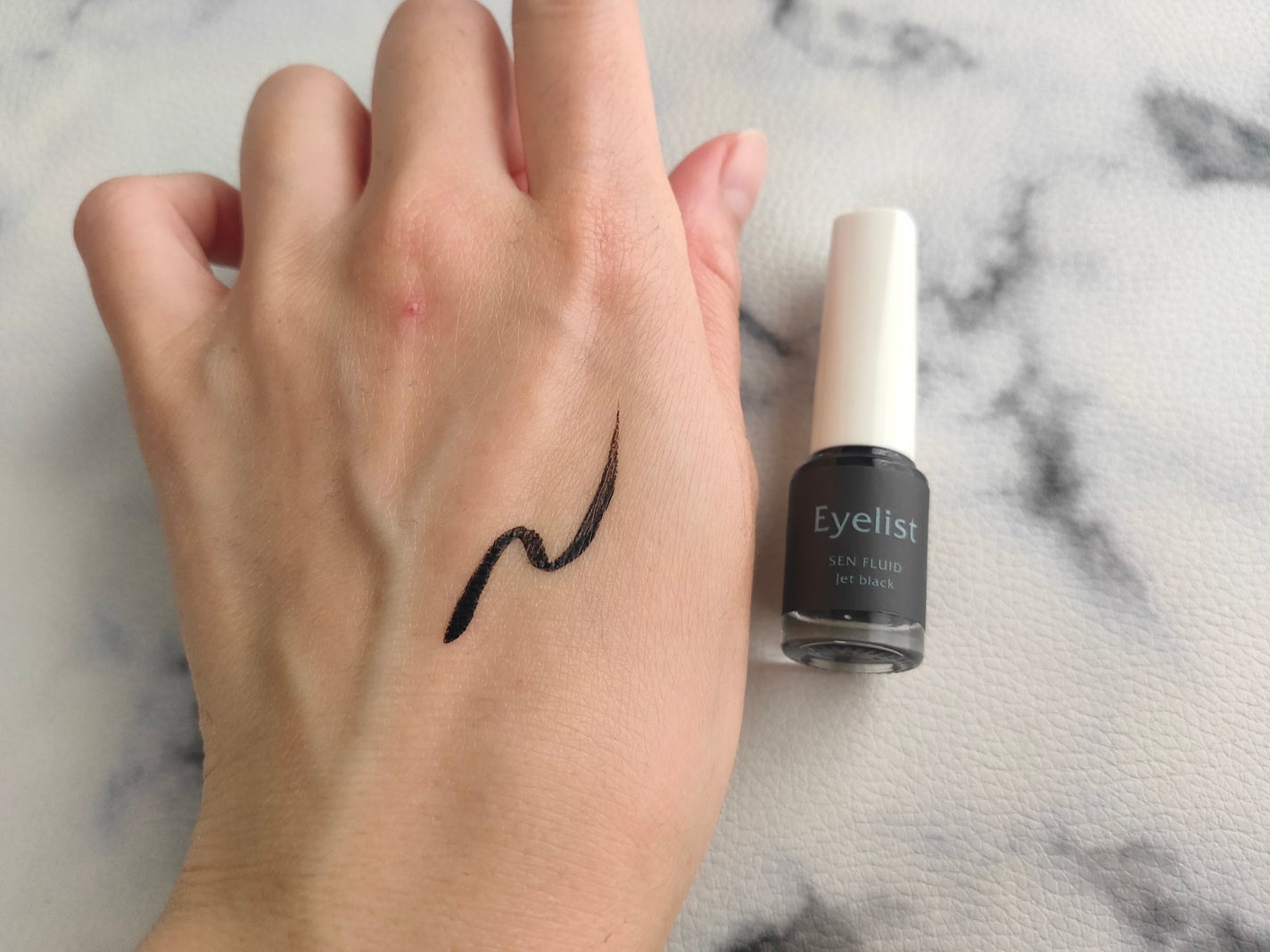 センフルード ジェットブラックアイライナー/Eyelist/リキッドアイライナーを使ったクチコミ(3枚目)