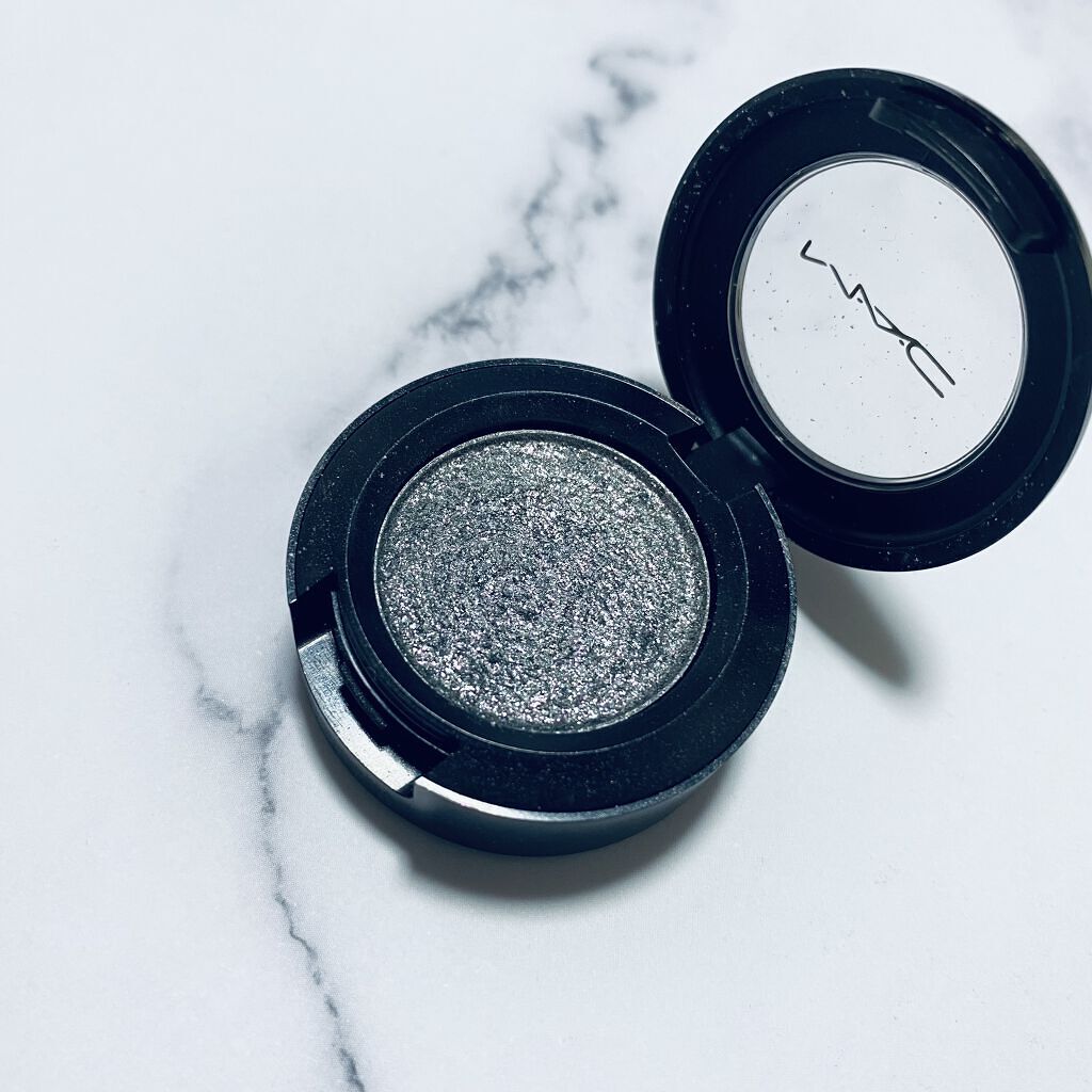 ダズルシャドウ/M・A・C/単色アイシャドウを使ったクチコミ（1枚目）