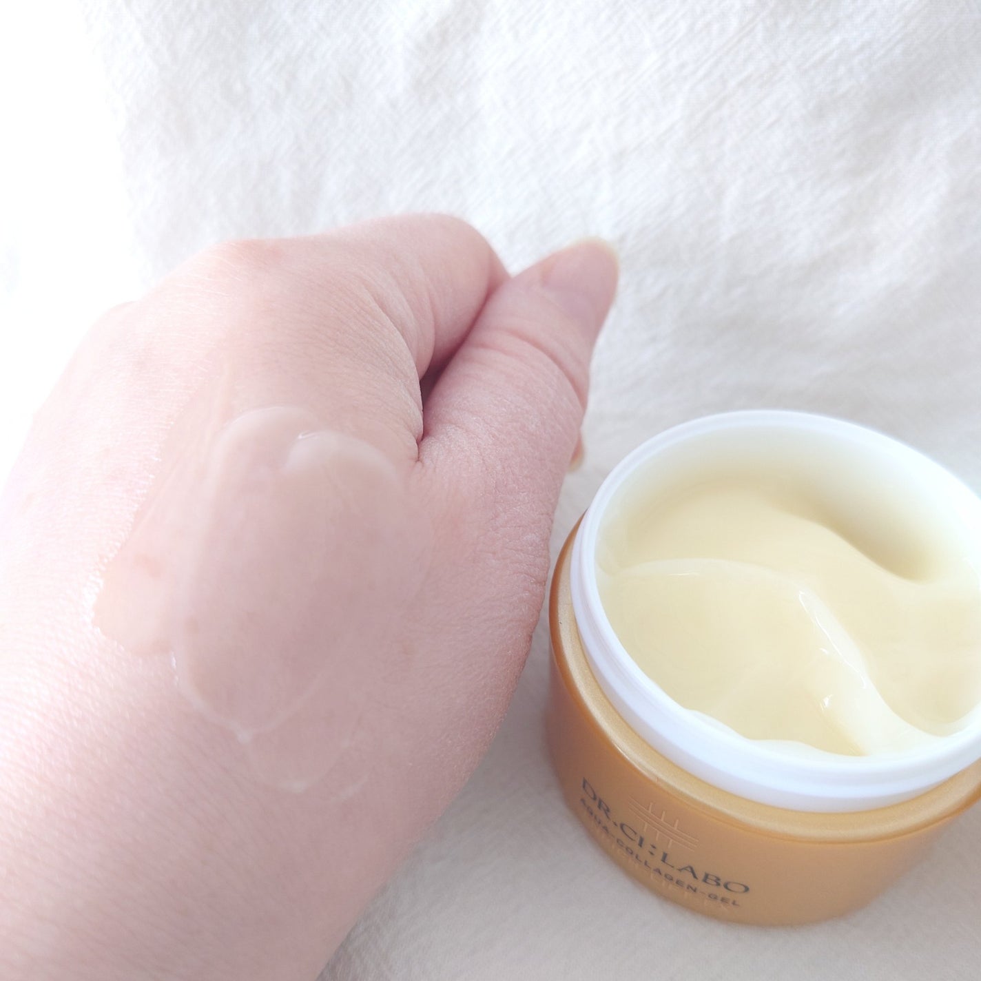 アクアコラーゲンゲル エンリッチリフト EX/ドクターシーラボⓇ/フェイスクリームを使ったクチコミ(5枚目)