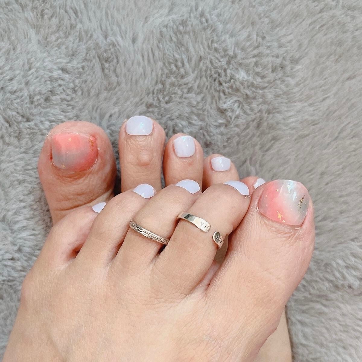 セミキュアジェルネイル(ペディキュア)/ohora/ネイルシールを使ったクチコミ(4枚目)