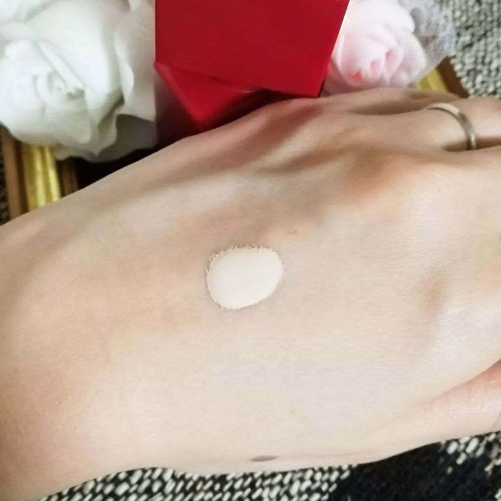 プロフィニッシュリキッド/インテグレート/リキッドファンデーションを使ったクチコミ(3枚目)