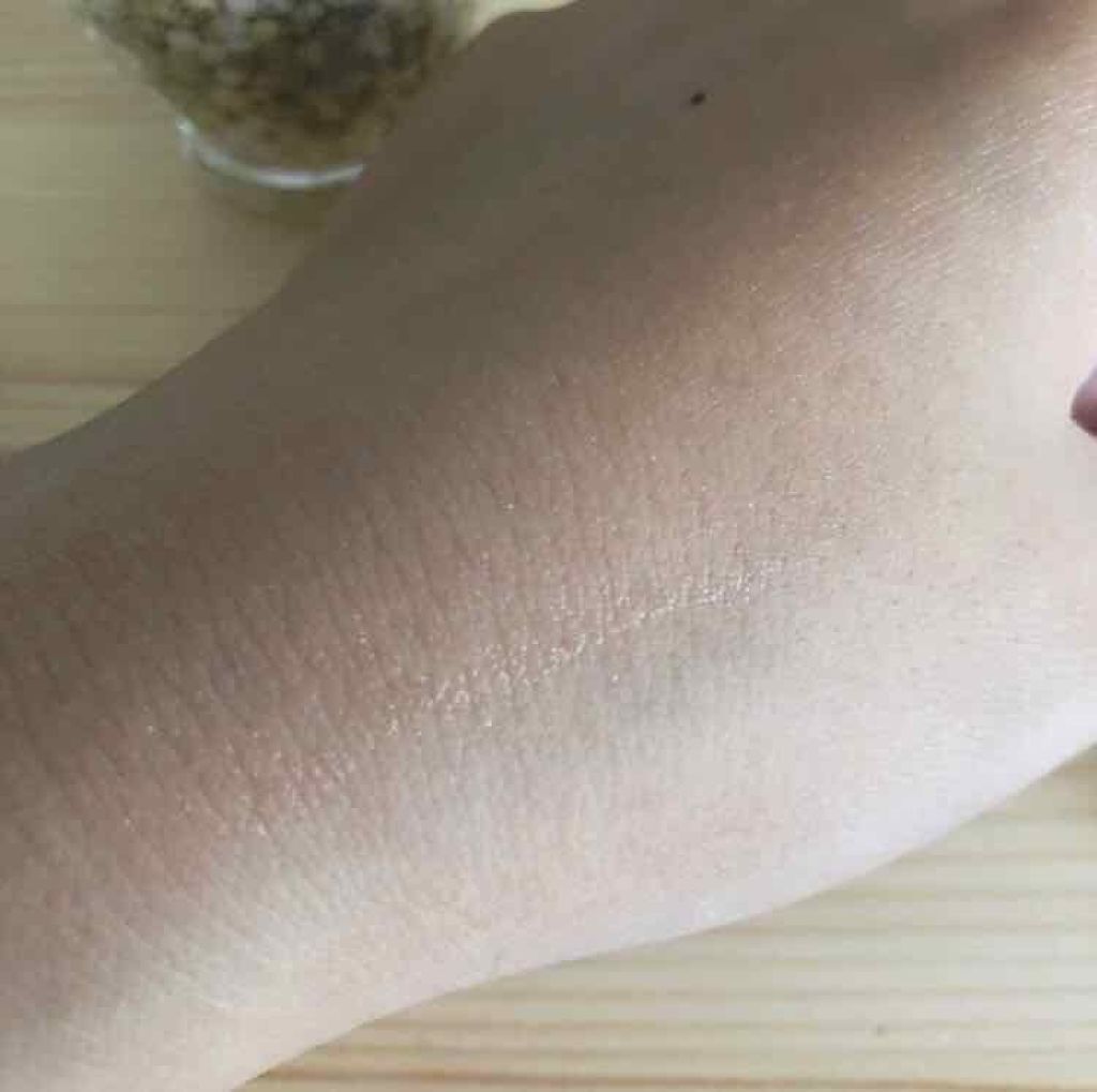 モイスチュアライジング ファンデーション プライマー S/PAUL & JOE BEAUTE/化粧下地を使ったクチコミ(3枚目)