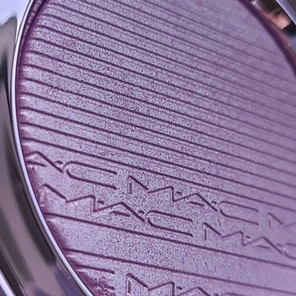 エクストラ ディメンション ブラッシュ M·A·C BLACK CHERRY/M・A・C/パウダーチークを使ったクチコミ(3枚目)