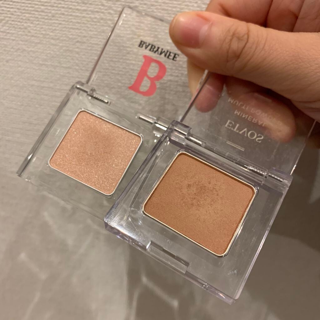 ミネラルマルチパウダー/エトヴォス/単色アイシャドウを使ったクチコミ(2枚目)