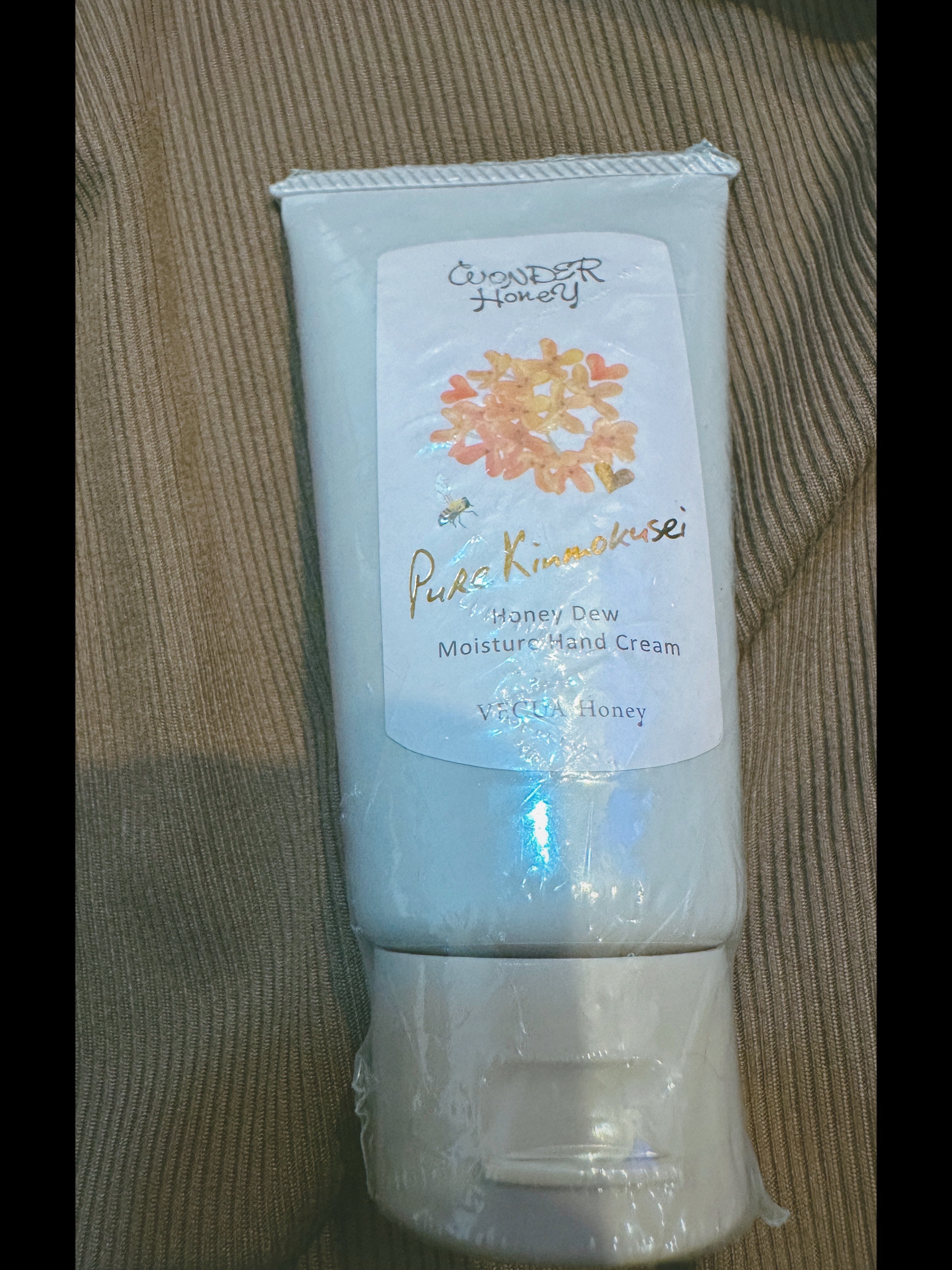 ワンダーハニー とろとろハンドクリーム ピュアキンモクセイ/VECUA Honey/ハンドクリームを使ったクチコミ（1枚目）