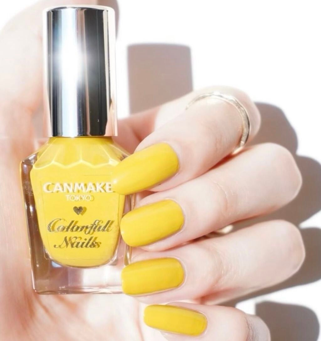 サクラ on LIPS 「「カラフルネイルズ」に大人っぽいくすみアースカラーの限定色が新..」(4枚目)