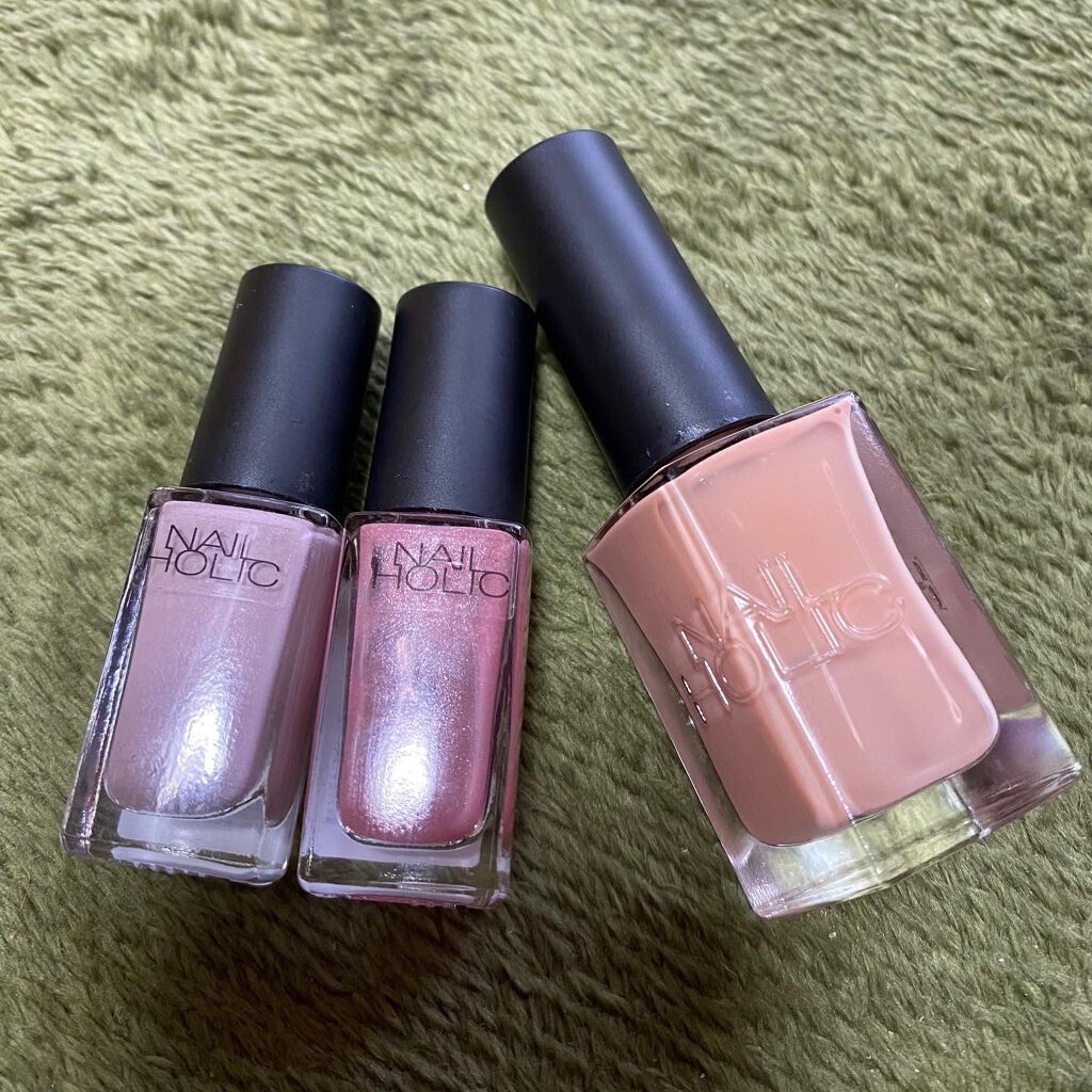 Siratama on LIPS 「本日のネイル💅ネイルホリックRO603、BE304、ネイ..」(2枚目)