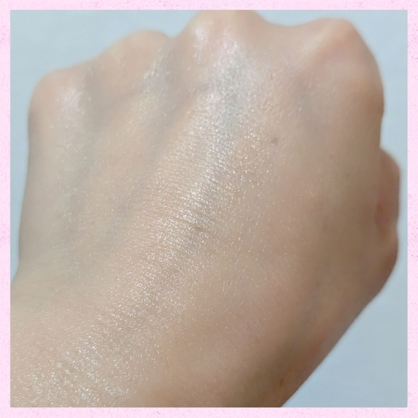 ウォーターメロン パンチ カミング サンスクリーン / スイカサンクリーム / SPF 50+ PA++++  /ビューランチ/日焼け止めクリームを使ったクチコミ（3枚目）