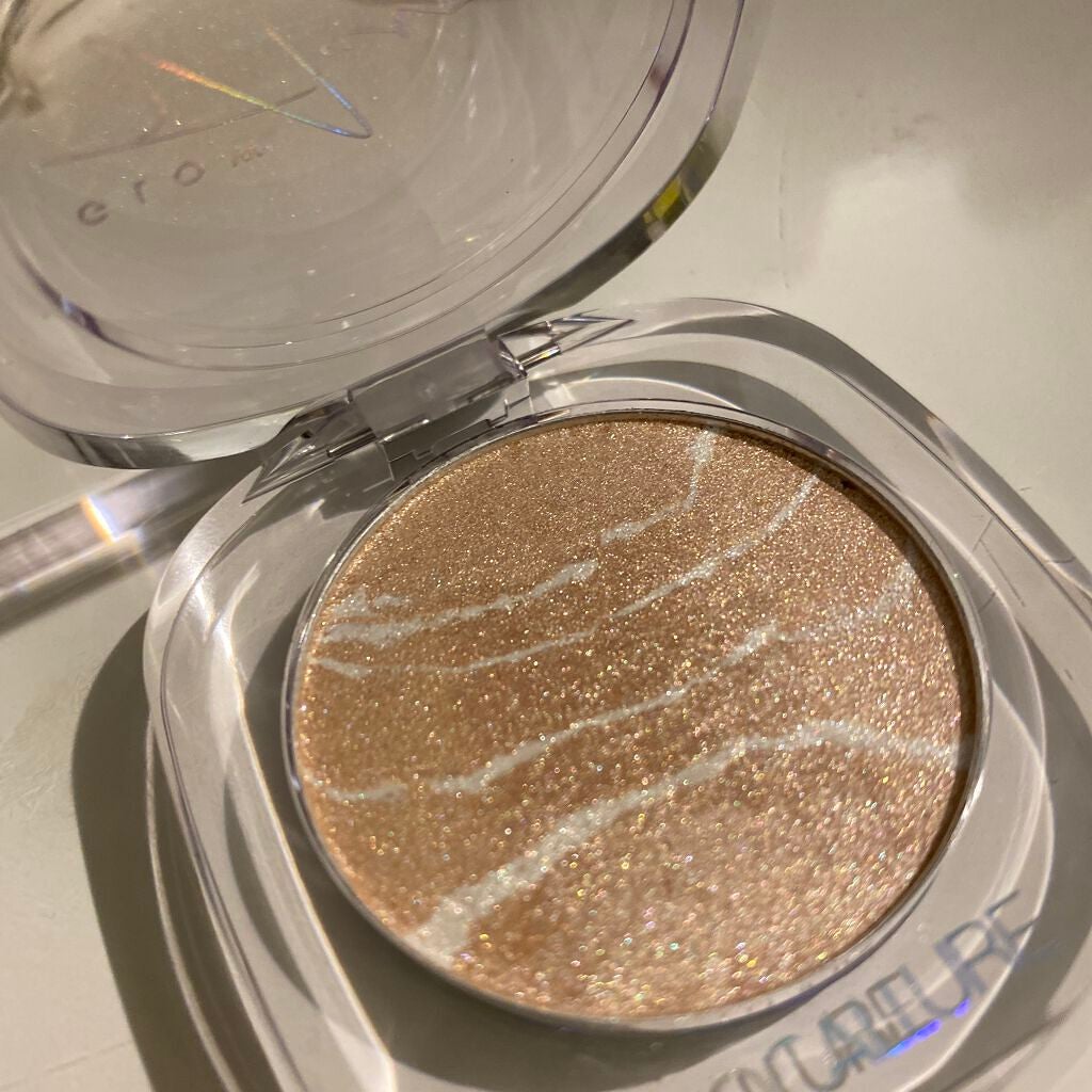 不良のひつじ on LIPS 「FOCALLUREオーロラハイライト02ムーングロウ濡れツヤ感..」(2枚目)