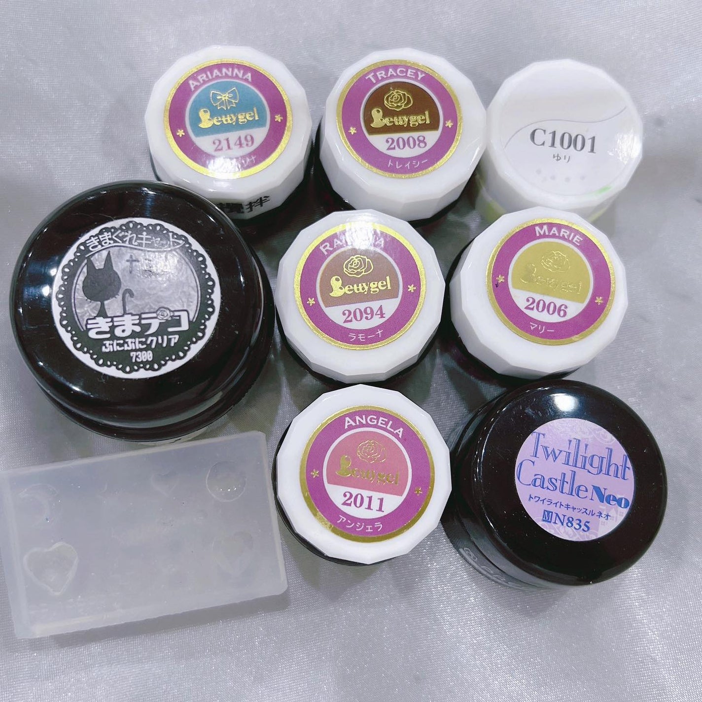 なかやまちえこ on LIPS 「秋色ぷっくりネイル🍂⠀⠀@momokokoudaさん♡⠀⠀#n..」(3枚目)