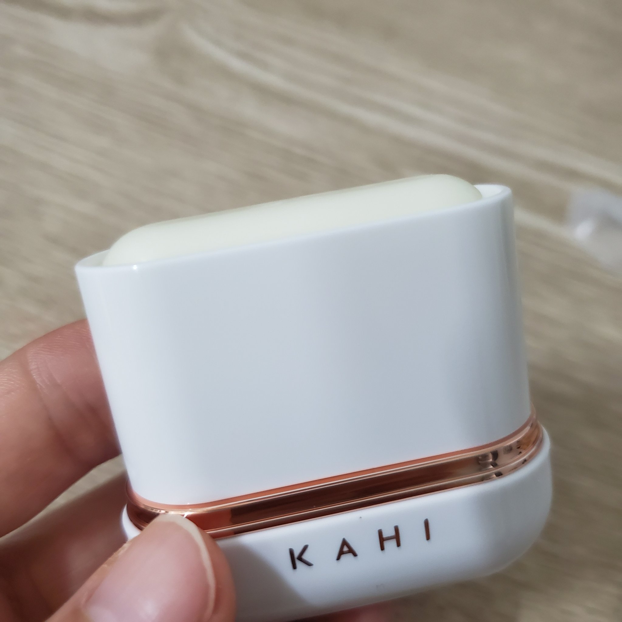 エアリーフィットサンスティック/KAHI/日焼け止めスティックを使ったクチコミ（3枚目）