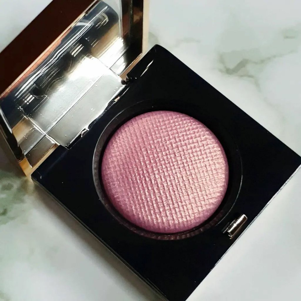 リュクスアイシャドウ L29 ソーラーウィンド(リッチ スパークル) /BOBBI BROWN/単色アイシャドウを使ったクチコミ（3枚目）