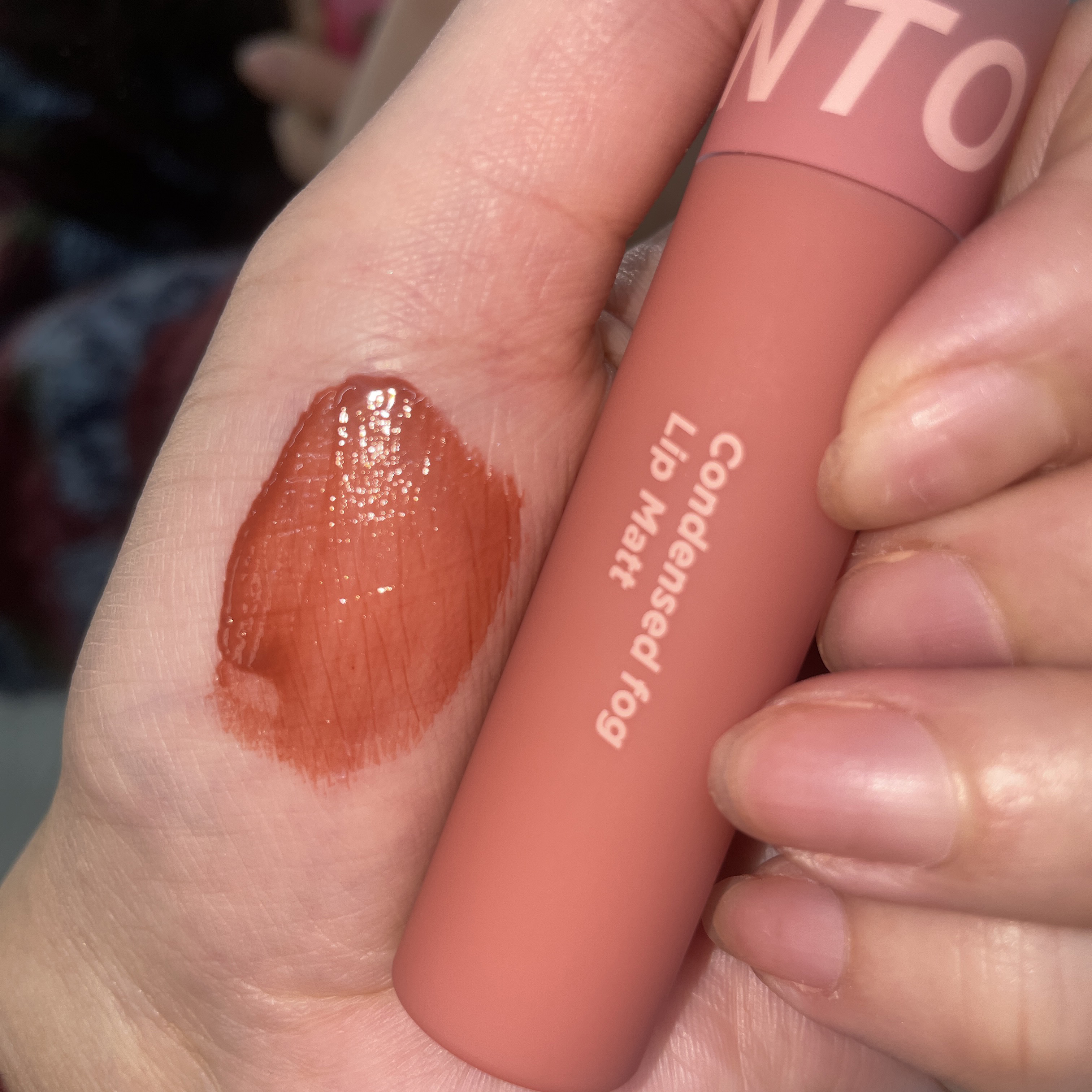 コンデンスフォグリップマット/INTO U/口紅を使ったクチコミ（1枚目）