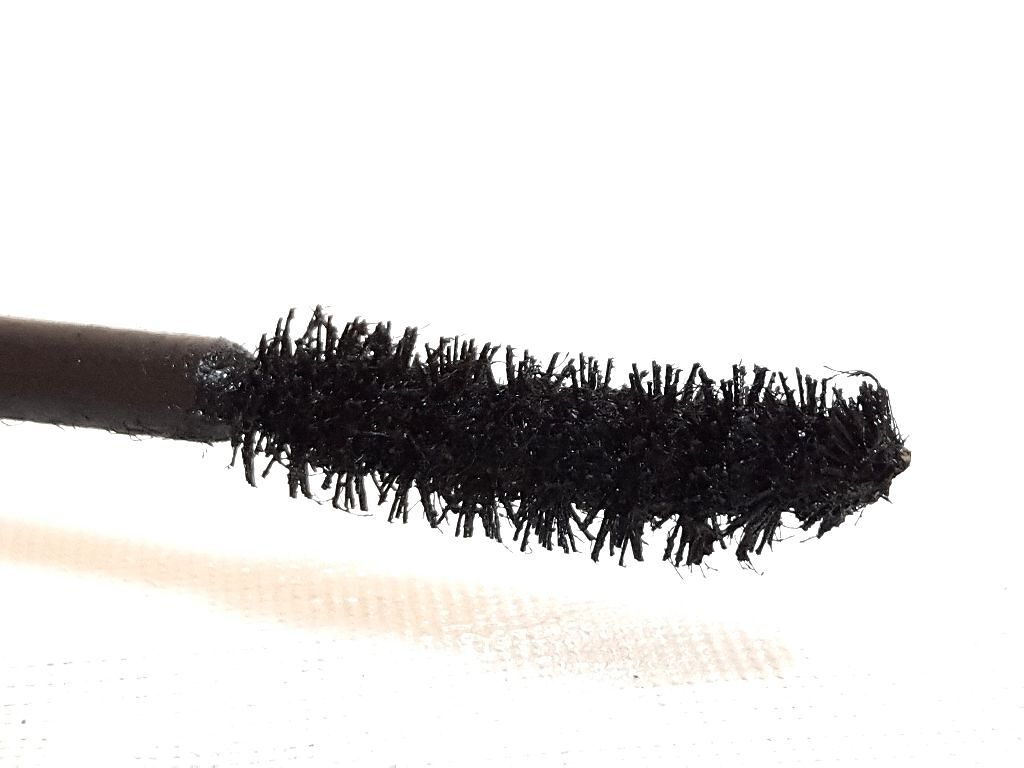 「塗るつけまつげ」上向きタイプ/デジャヴュ/マスカラを使ったクチコミ（2枚目）