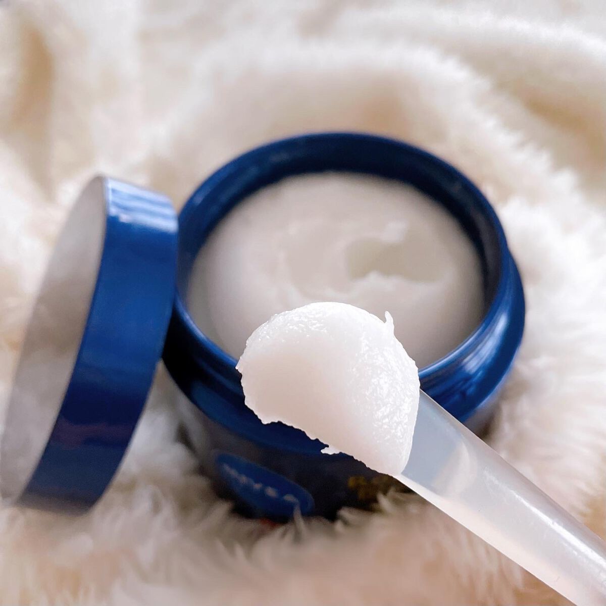 ニベア ロイヤルブルーボディクリーム うるおい密封ケア/ニベア/ボディクリームを使ったクチコミ(3枚目)