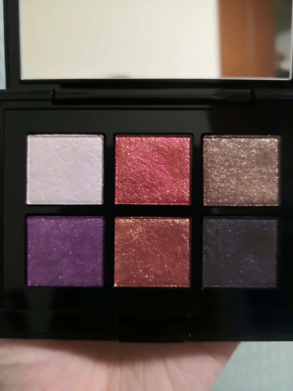 ホリデー アディクション “イリディセント ユーフォリア”/ADDICTION/メイクアップキットを使ったクチコミ（3枚目）