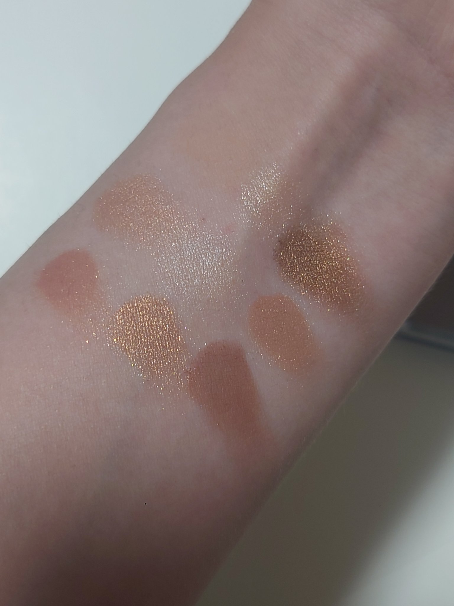 UR GLAM　BLOOMING EYE COLOR PALETTE/U R GLAM/アイシャドウパレットを使ったクチコミ（3枚目）